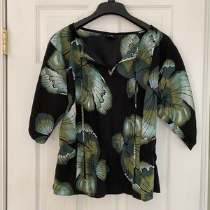 Women’s blouse